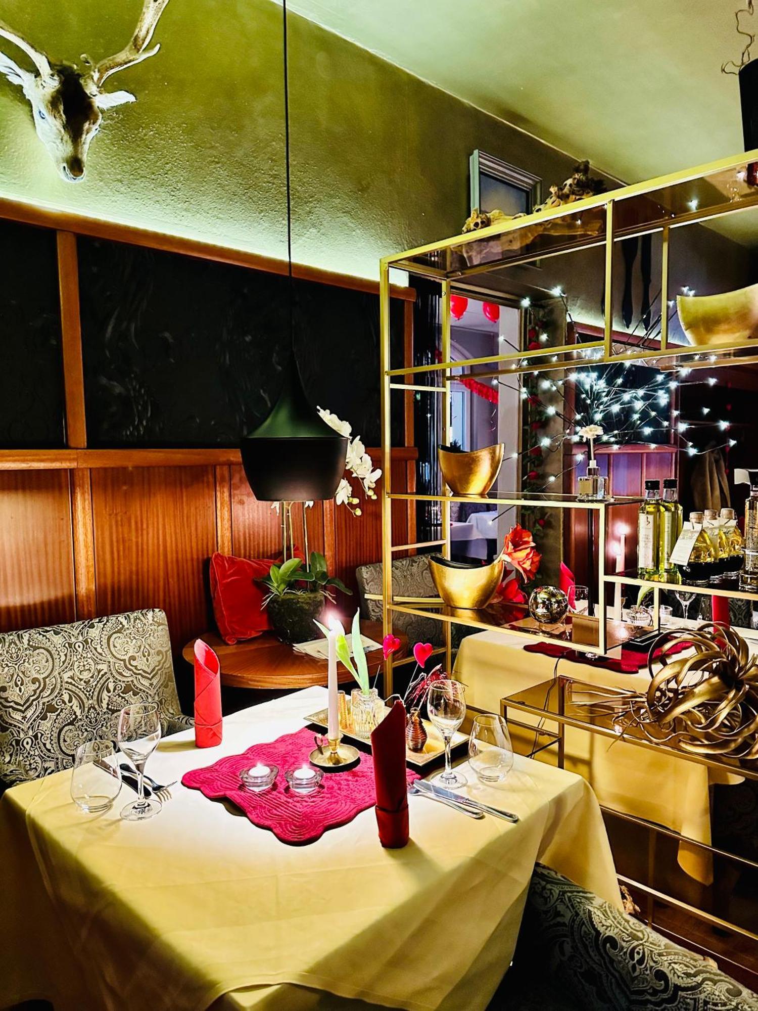 Zu Den Linden - Radebeul Pension Mit Restaurant エクステリア 写真